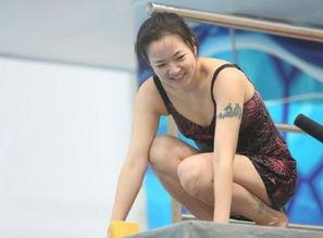 韩国男团明星跳水秀