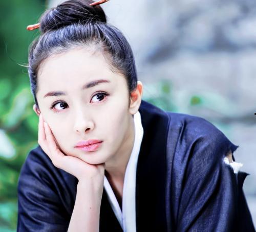 你好明星(杨幂),璀璨星途，魅力无限