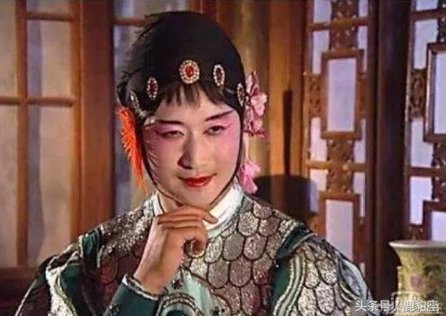 男明星扮相,揭秘男明星的华丽扮相